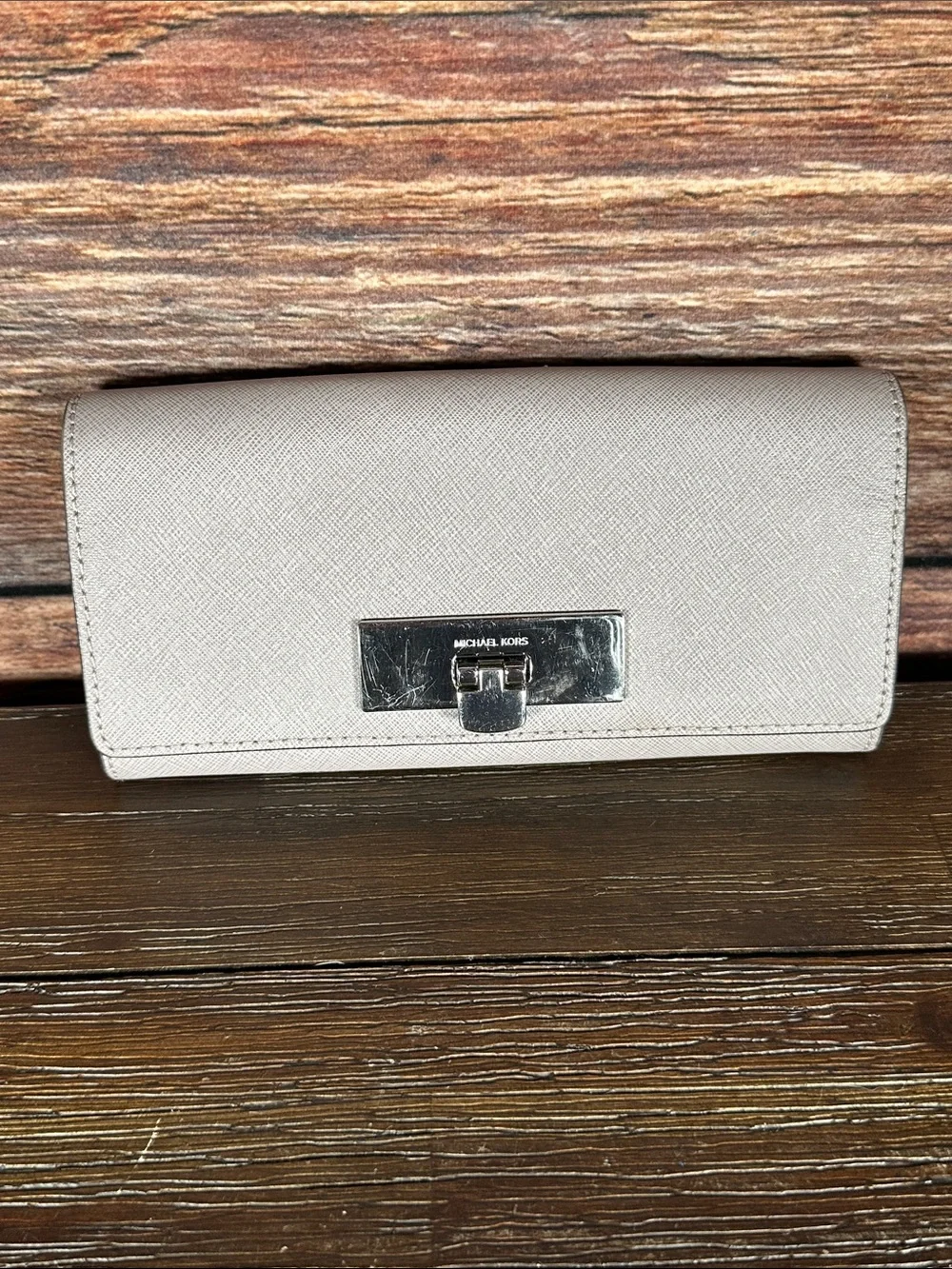 Michael Kors Light Grey Saffiano Leather Wallet with Silver-Tone Closure
